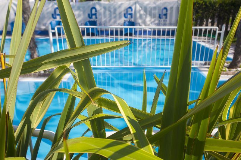 Hotel Sporting San Benedetto del Tronto Exterior photo