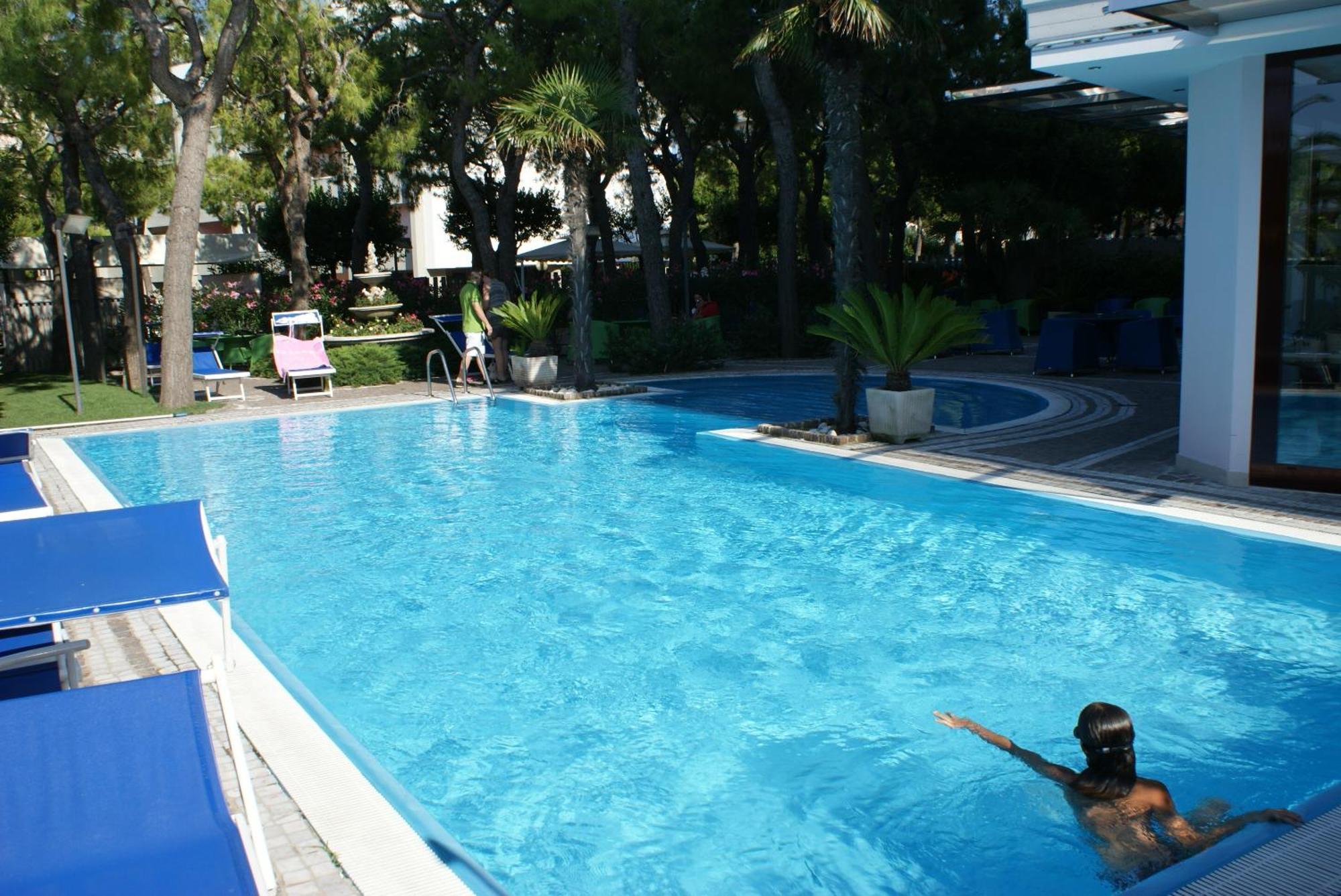 Hotel Sporting San Benedetto del Tronto Exterior photo